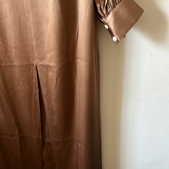 Dress - Picture 4 of 9